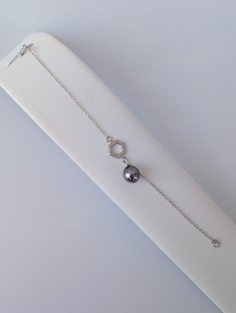 Bracelet argent rhodié – Perle de Tahiti et zirconium